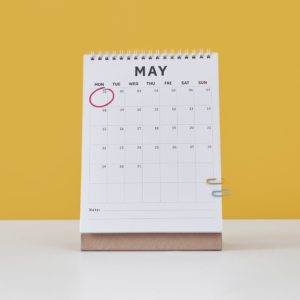 Black Theme Desk Calendar